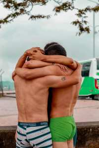 O hacen silencio o los callamos y que? performance Julie Pichavant IV Festival Internacional de Arte Pensamiento Pedagógico Contemporáneo- Festival Internacional de Arte Contemporáneo de Manizales-Universidad Bellas Artes de Caldas - Colombia