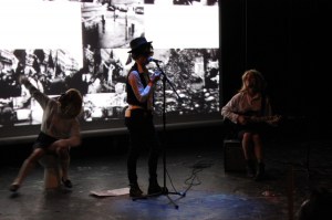 Auxilio 68 Julie Pichavant teatro performance