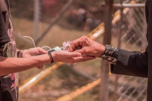 Julie Pichavant Santiago Zuluaga Performance Puta zona X Encuentro de Performance para la vida Maria Teresa Hincapié